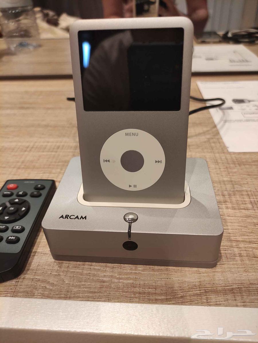 iPod Classic 160 GB with Arcam Air Dock64575279660675110