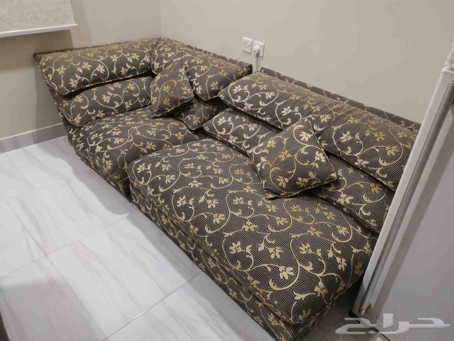 طاولة مكتب زاوية مجلس بحالة جيدة64577866240898110