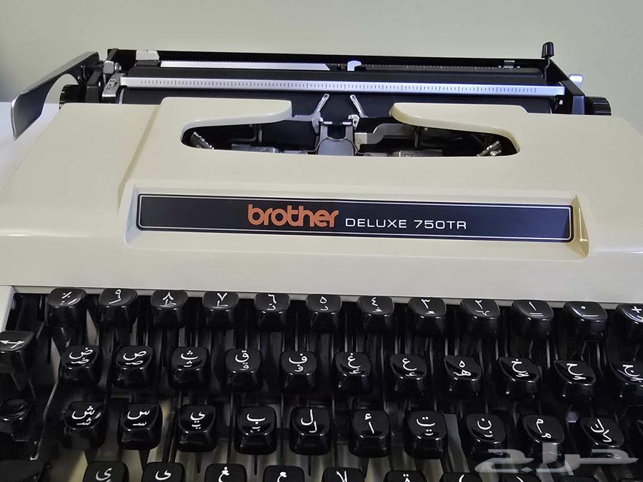 آلة كاتبة فنتج64574579466625113