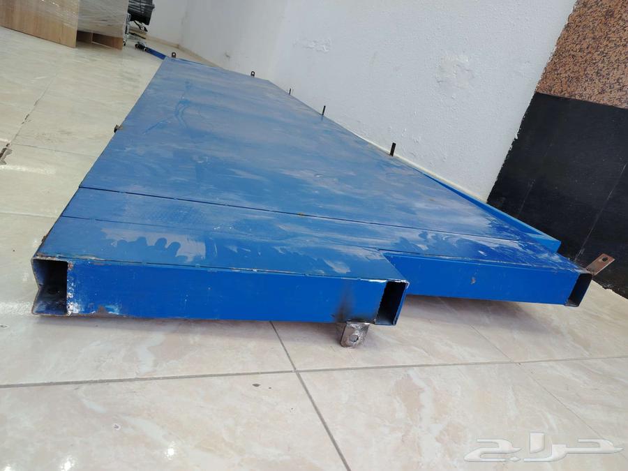 للبيع ستاندات حديد64574635480194111