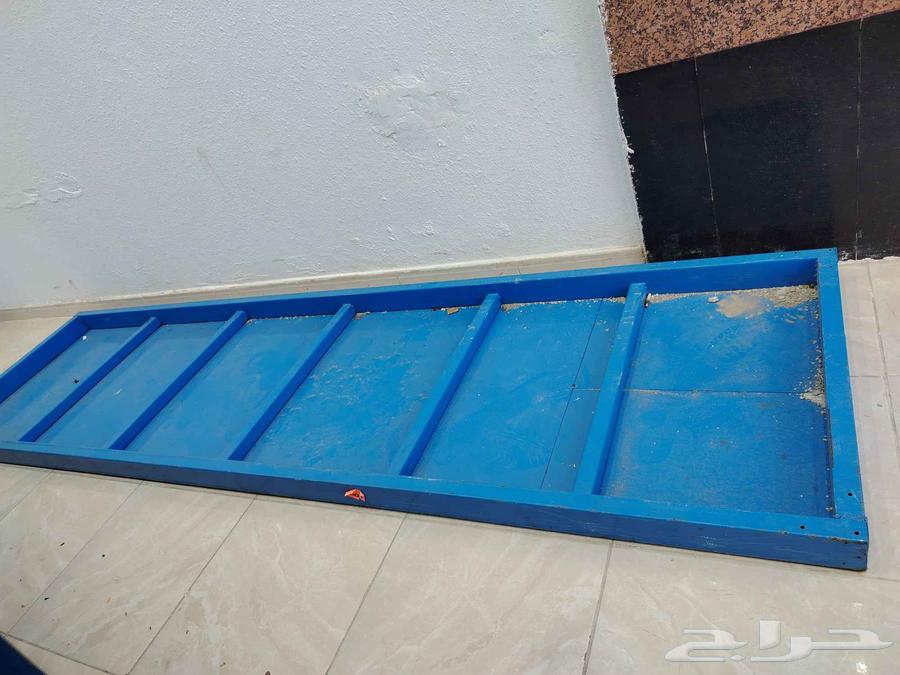 للبيع ستاندات حديد64574635480194113