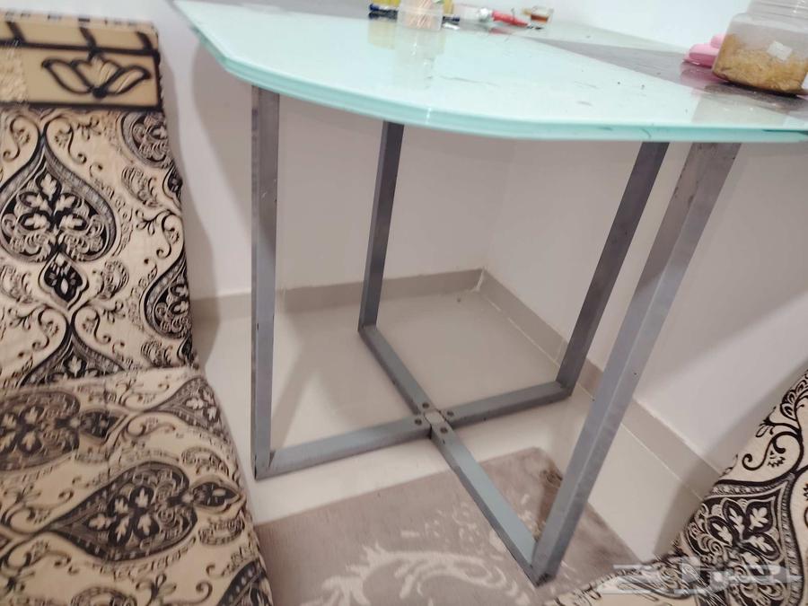 طاولتين ب 50 ريال المزاحمية التواصل واتس64572753398273111