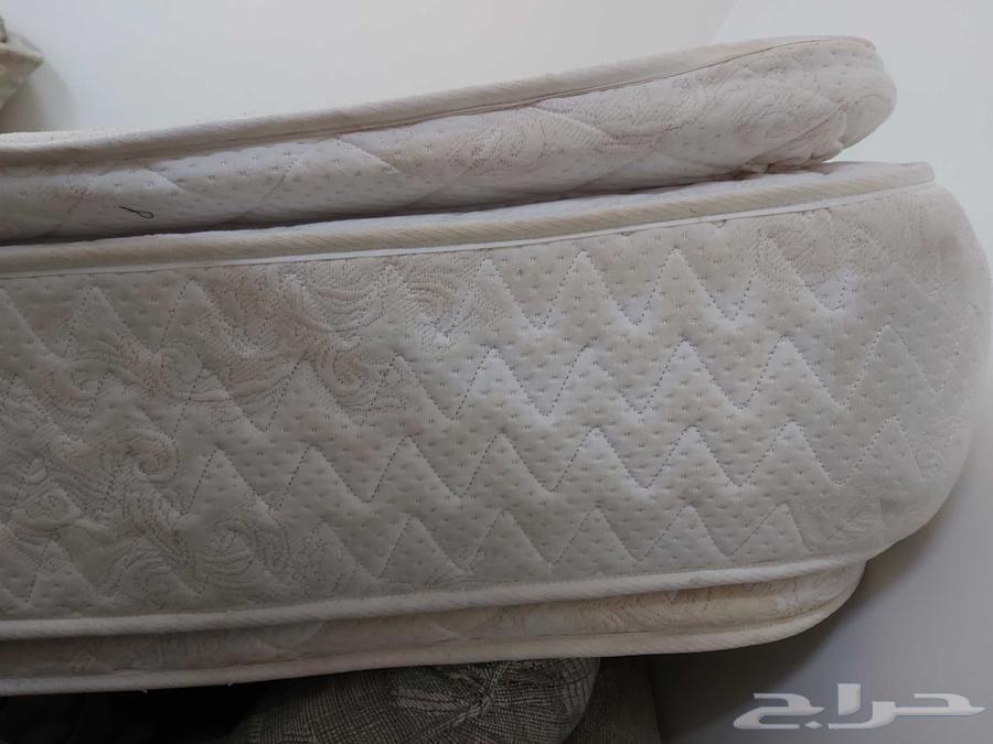 Large double mattress, 3 layers, medical, pressure-relief, in excellent condition.64577600805761110
