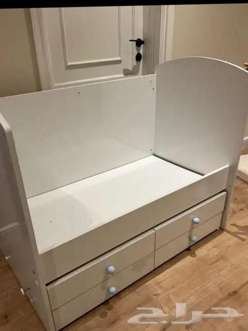 Baby bed, white color, no issues64572229306883110