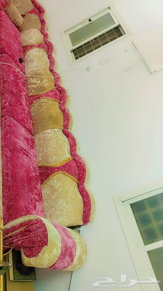 كنب موفي كبير جدا خالي من العيوب شامل الطاولات والفرشة64571602730755112