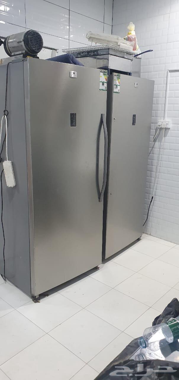 اغراض مطعم ثلاجة و فريزر وماكينة بروستد وجريل وفرن وقلايات64575670993923110