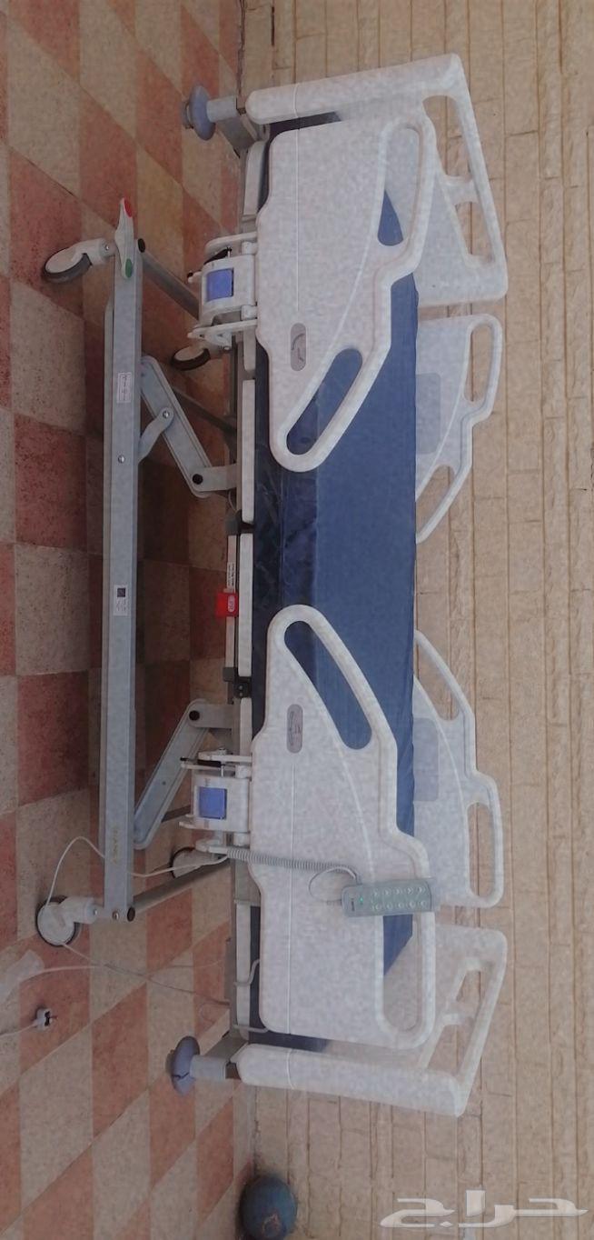 سرير طبي كهربائي وراوتر هواوي 5g يشغل كل الشرايح محمول64578717253378110