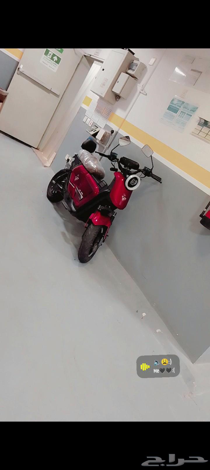 سكوتر دي ار استخدام شهر للبيع ع السوم فيه كسر ف الرفرف اقدام64572705774594110