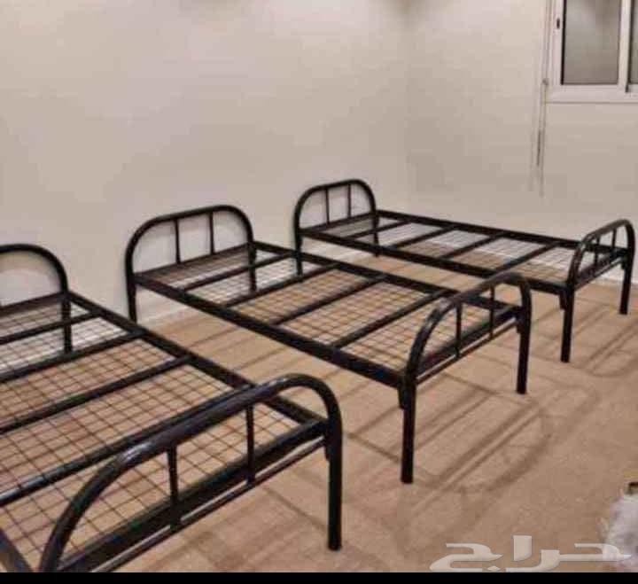 يوجد لدينا سرير حديد نفر واحد سرير حديد دورين مراتب الطبية64573559674371110
