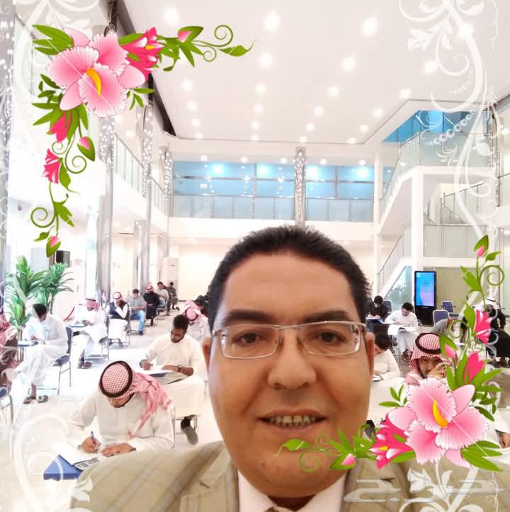 Doctor and private tutor offering Master's and PhD research and graduation projects64155126454913111