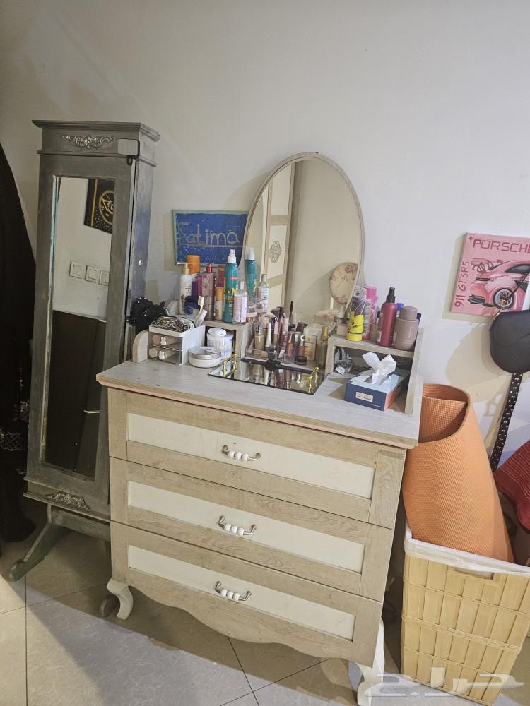 Dressing table 15064574677892483110