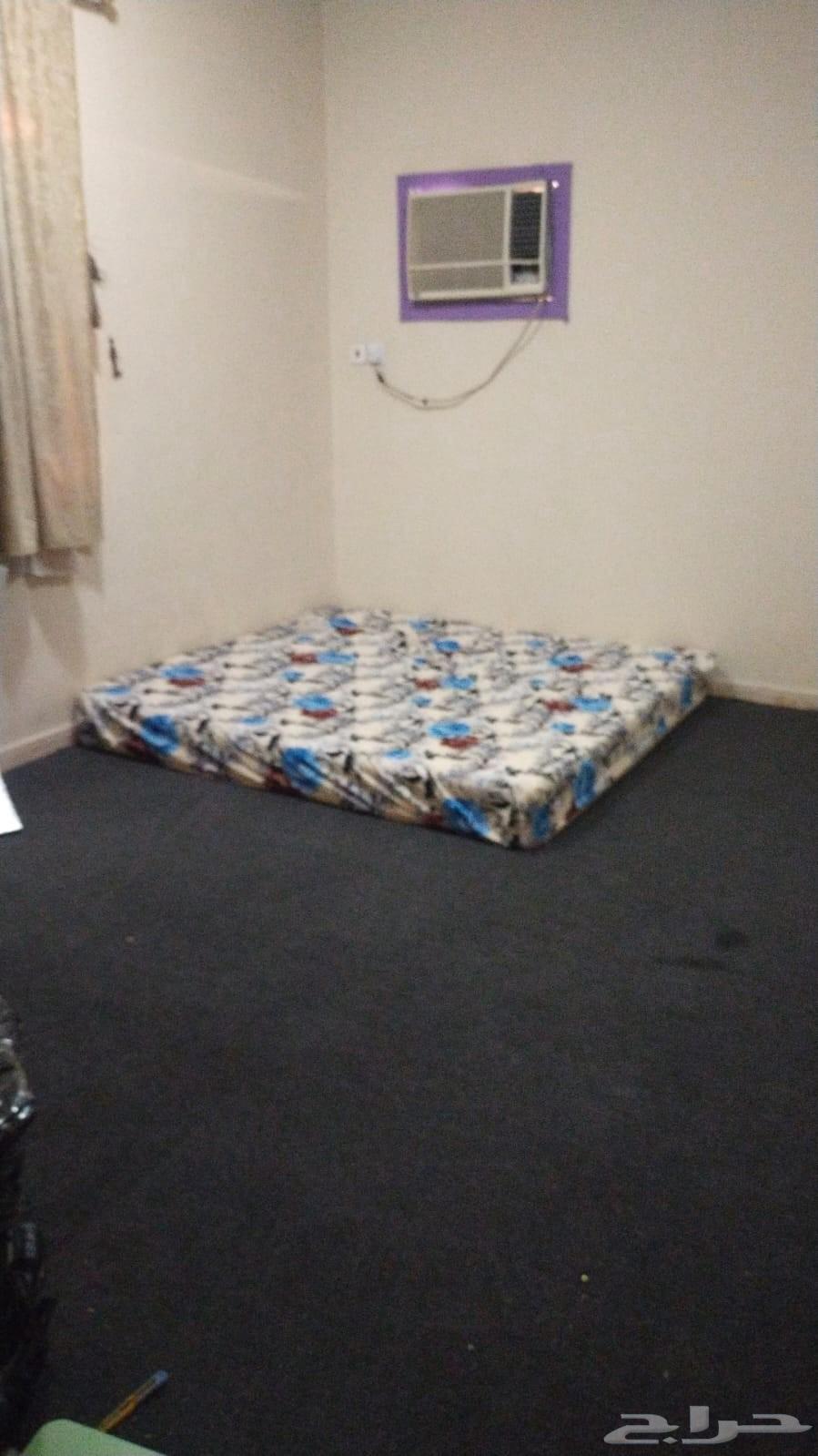 عدد 4 مكيفات. ثلاجه كبيره وفرن وعدد 2 أسطوانة غاز فر غساله 164573964229250112