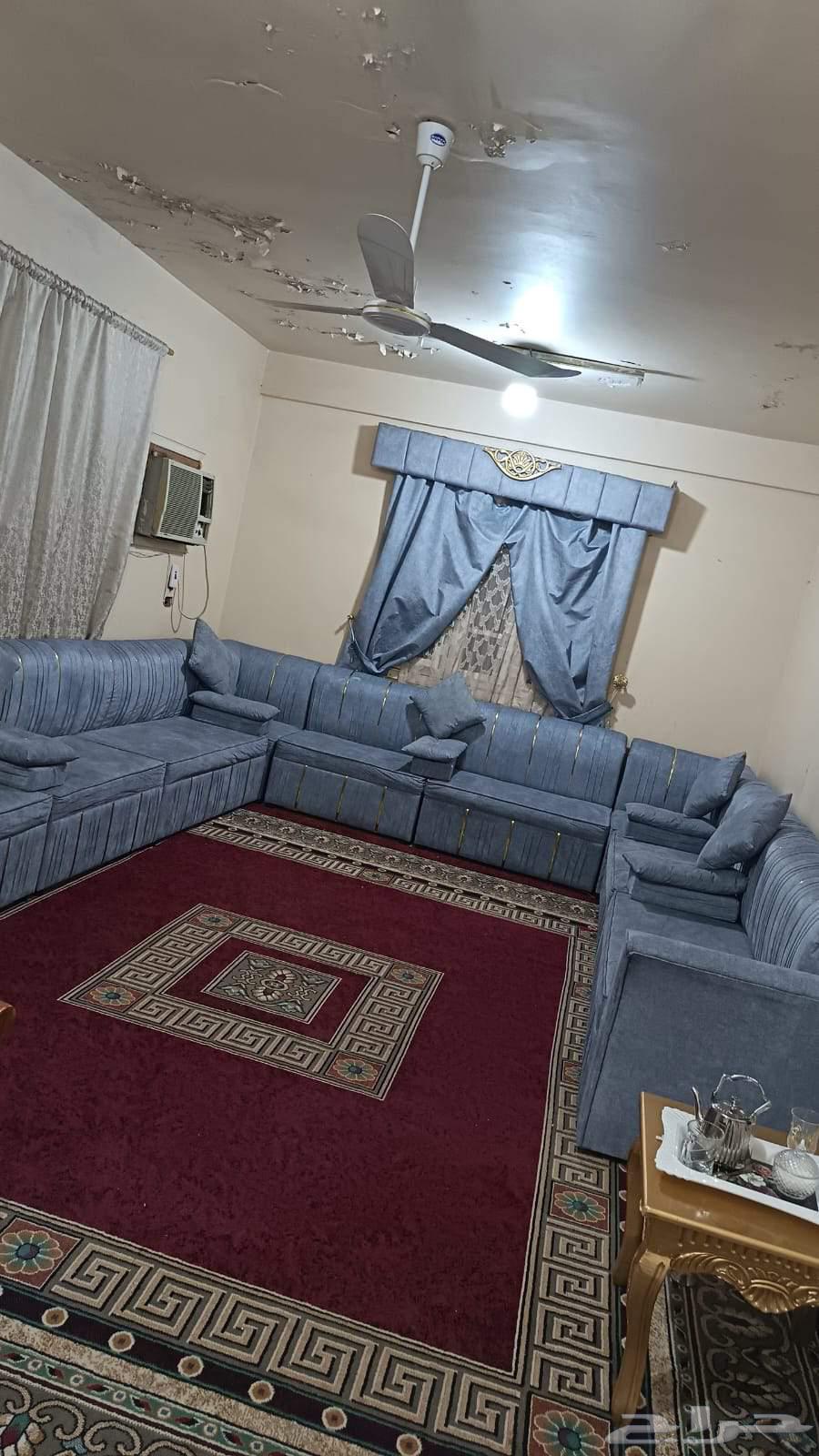 كنب و سفره و سجاده64576101311362110