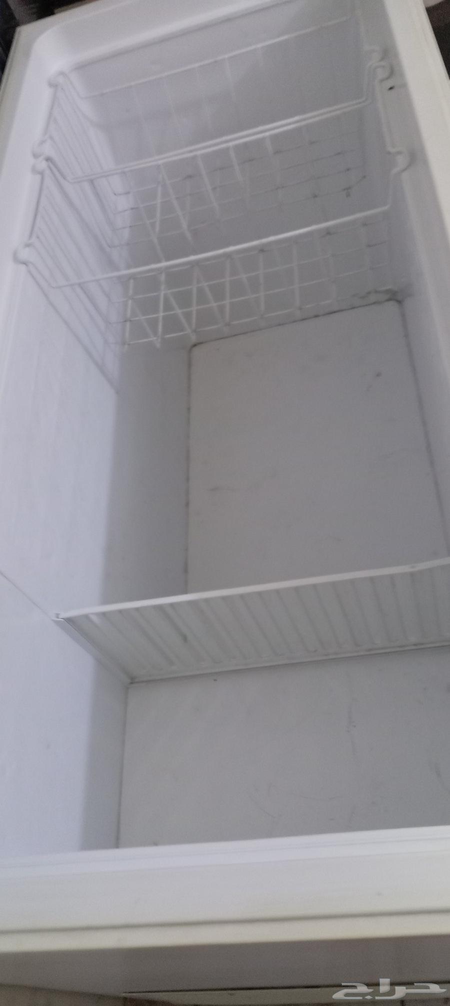 فريزر للبيع بحالة جيدة64567975206530111
