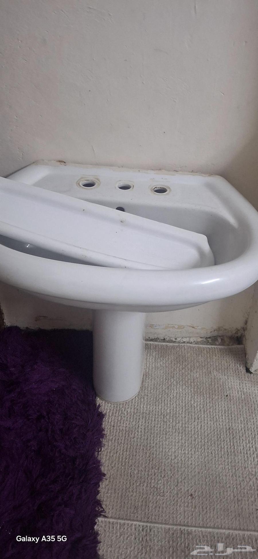 مغسله عدد2 وكرسي افرنجي64579609401474110