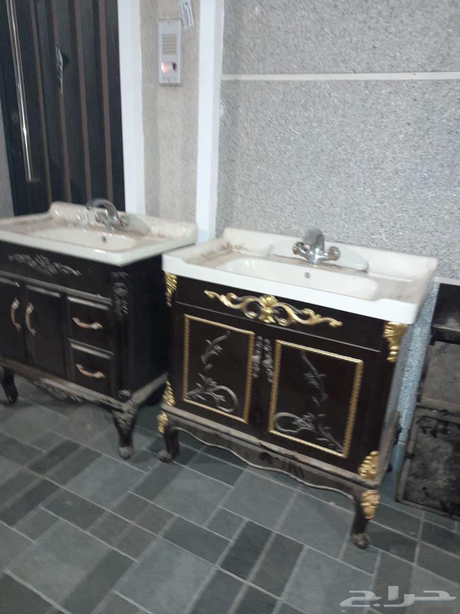 Two very clean laundry shops for urgent sale, location Jeddah, Riyadh Layout64579553992834110