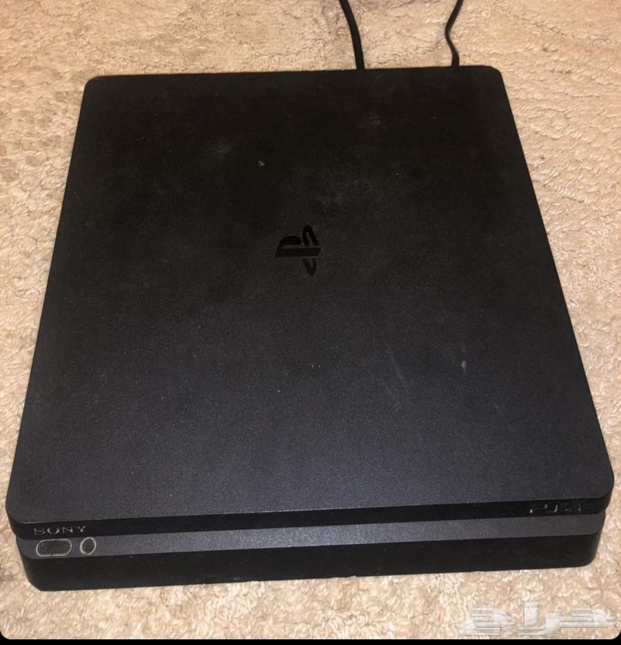 PlayStation 4 Slim, clean, like new, no issues64582519206275110