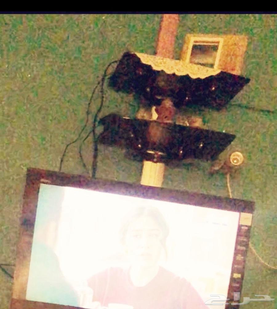 Wall shelf for receiver, devices, or PlayStation64581649233411111