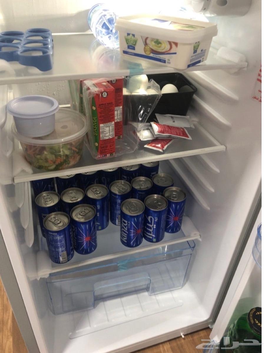 ثلاجة بفريزر جيباس سعه 132 لتر مع ارفف من الزجاج المقوى64579883048322112