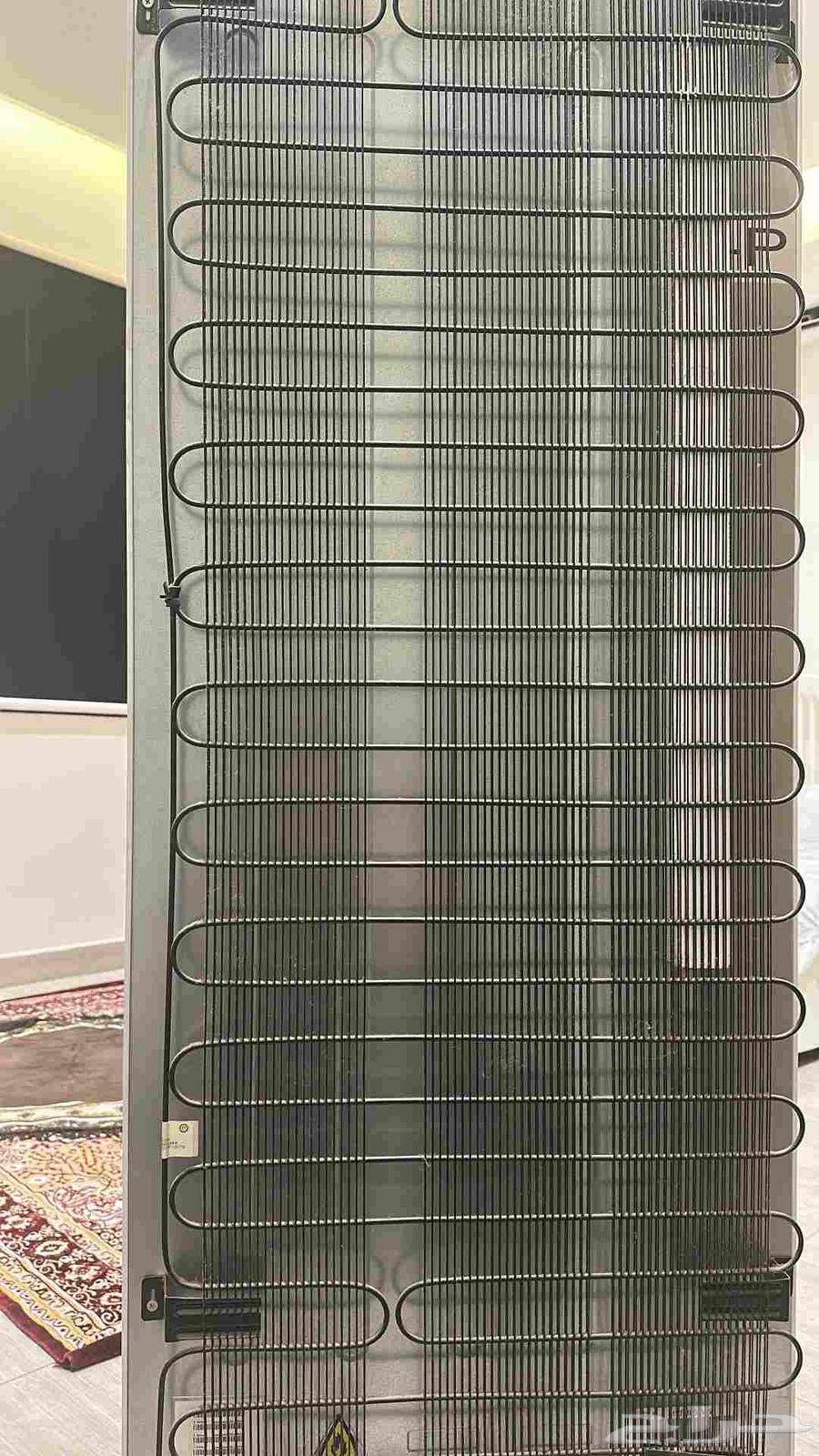 Haier refrigerator almost new.. door handle broken and used for one year only64586053995137111