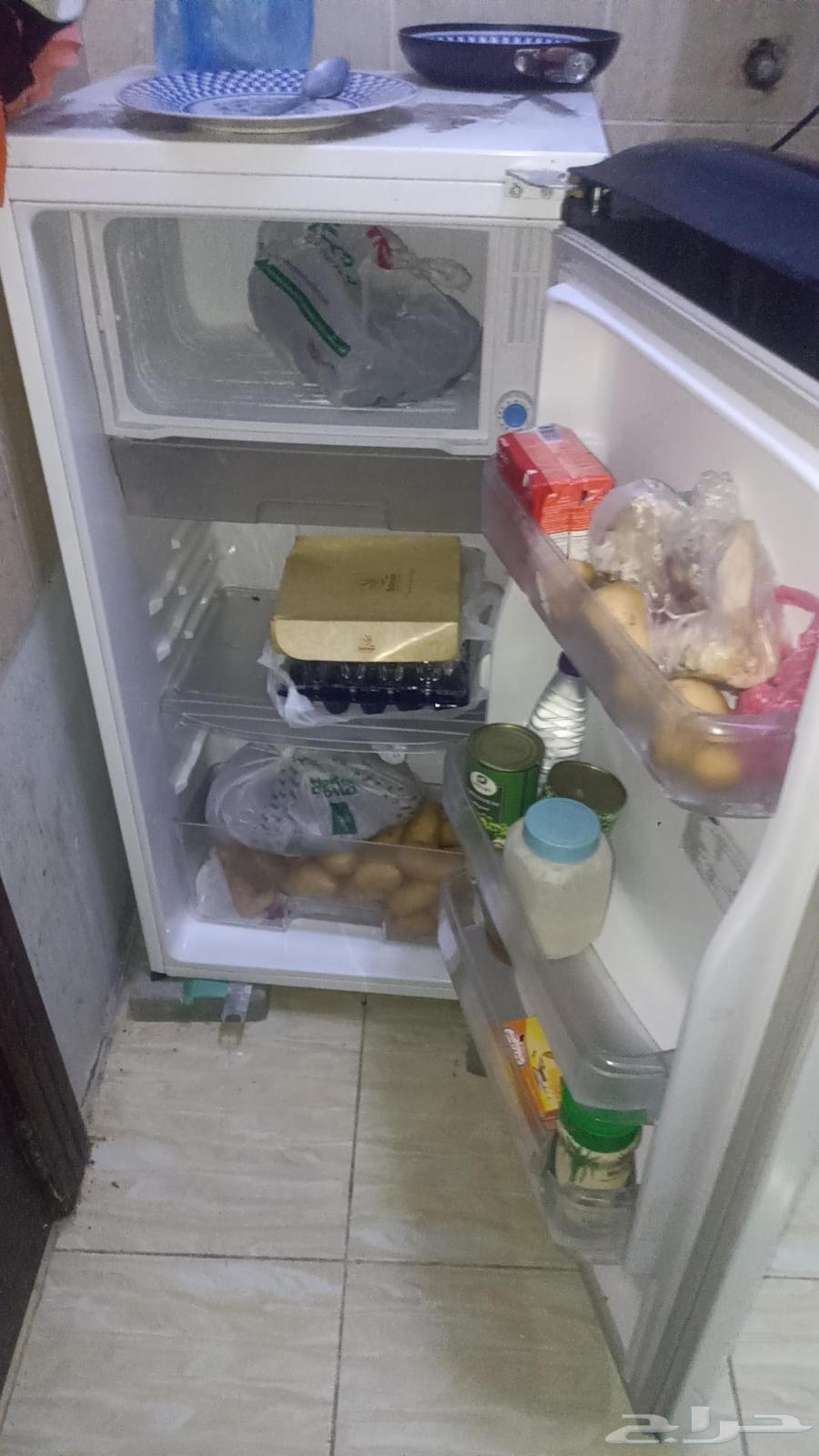 1 air condition 1 Samsung refrigerator ثلاجة م يف64587169558402110