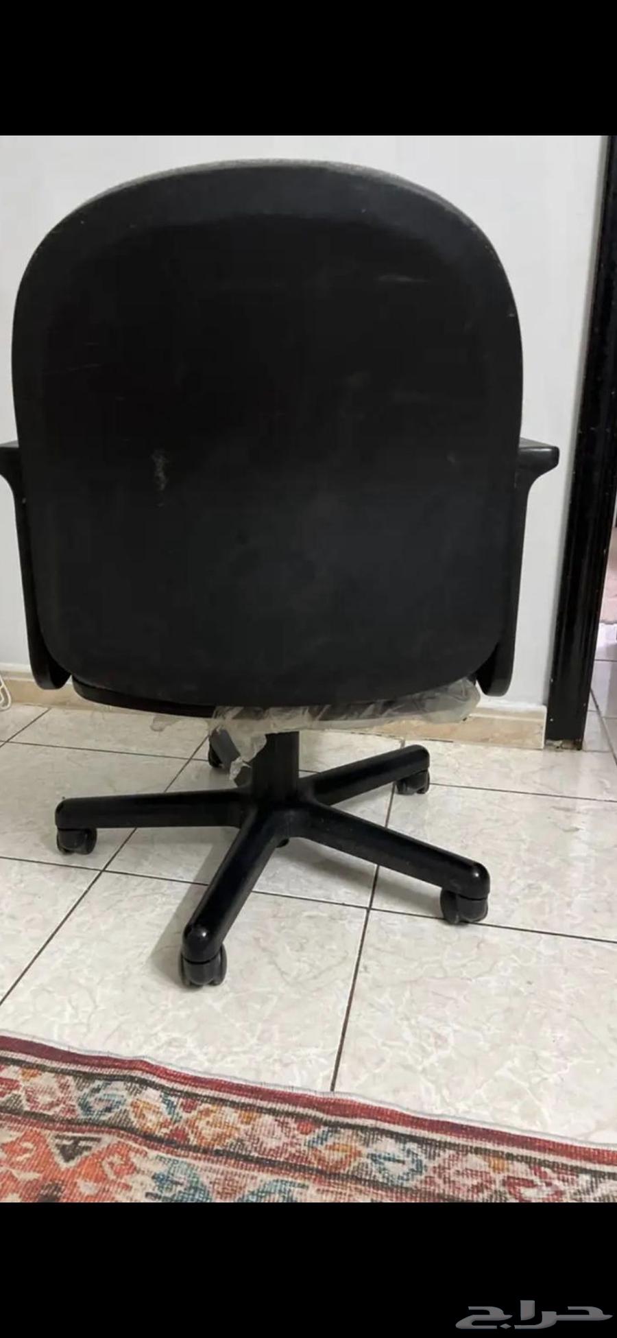 مكتب من ايكيا مع كرسي مكتبي64587391691011113