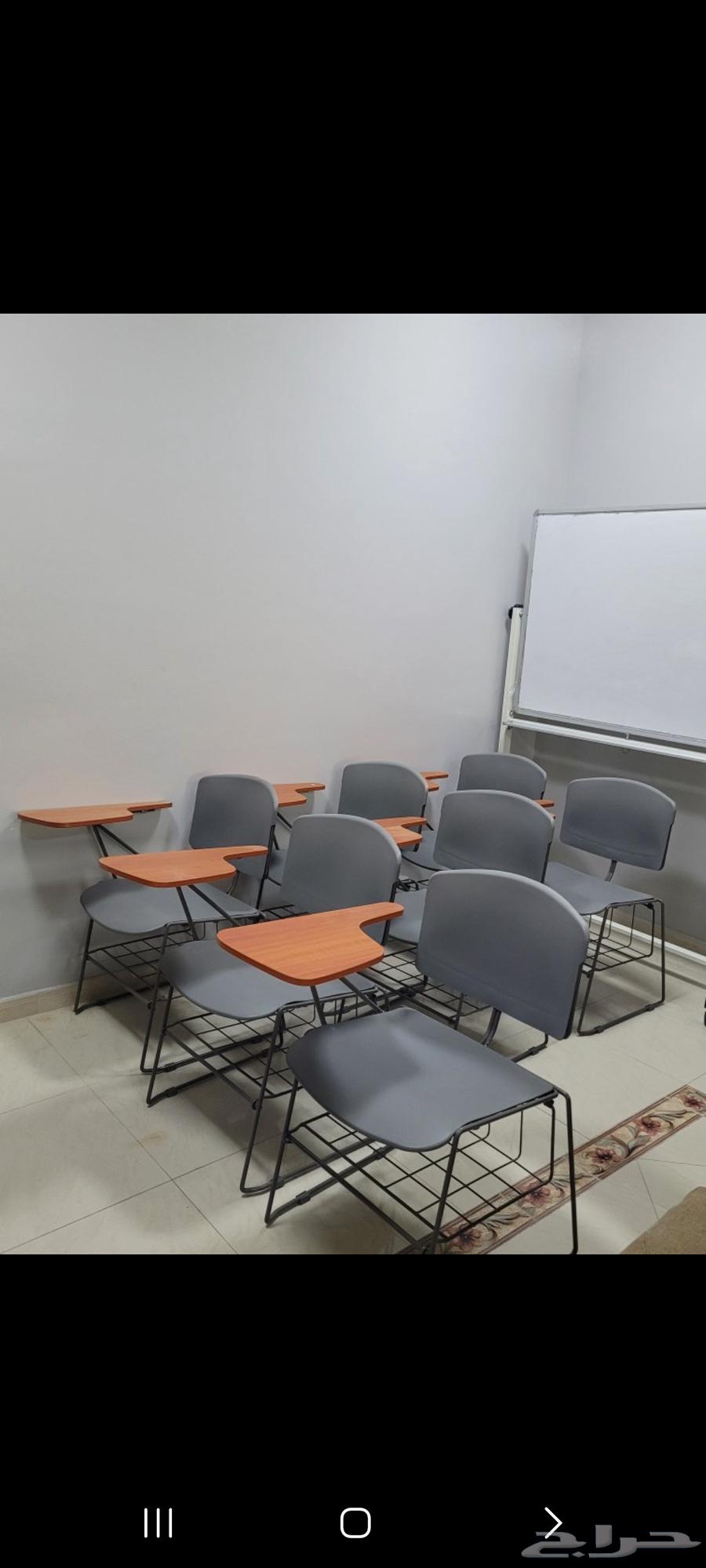 7 chairs with a large whiteboard, almost new. Very little used.64580785550082111