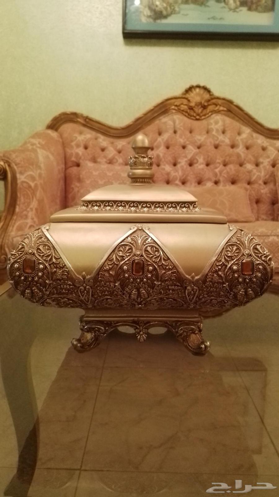 مجموعة من التحف للمجالس من ايطاليا اليابان والصين64582201042561113