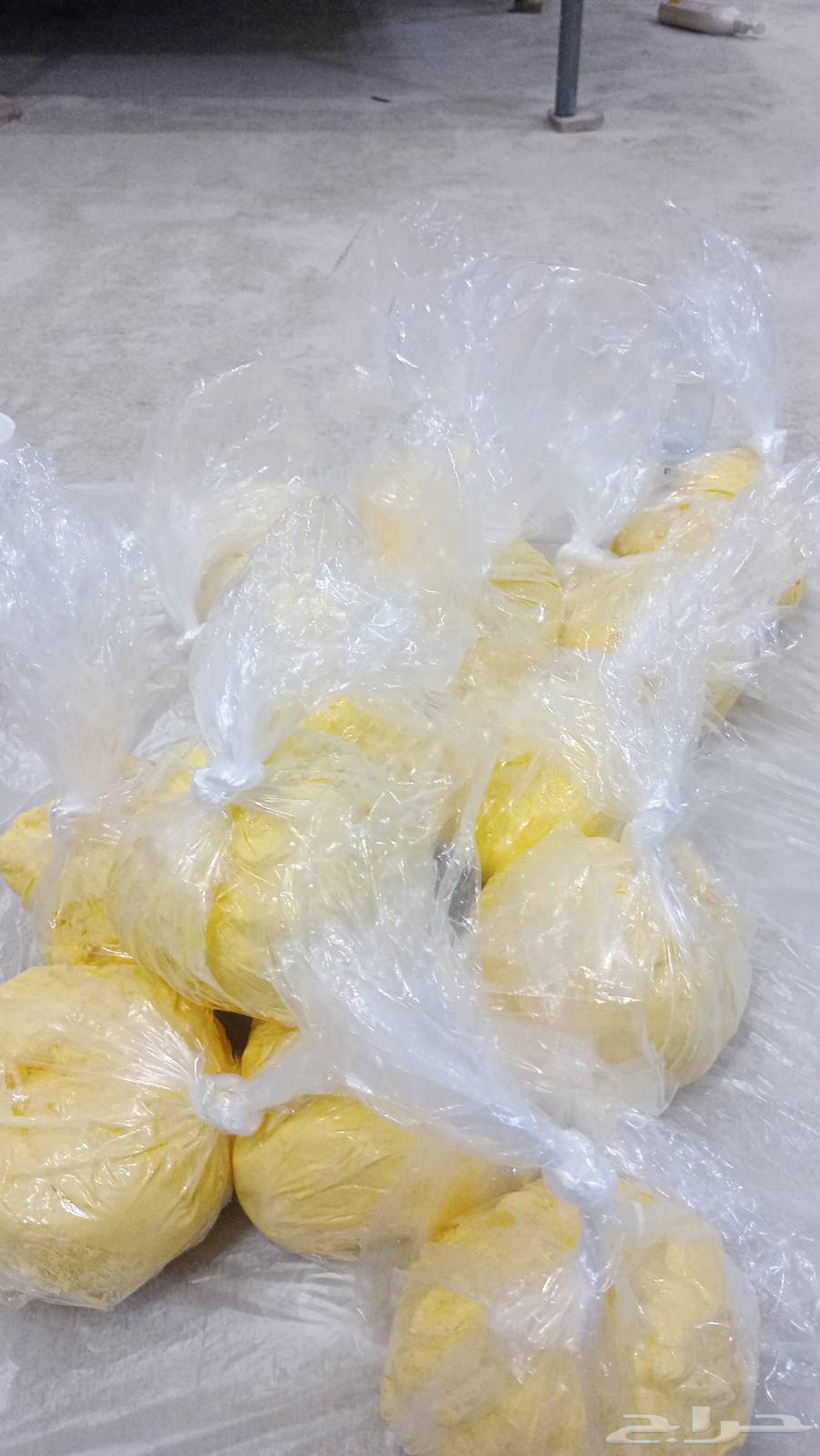 يوجد لدينا زبده غنم وبقرمشروطه تاخذ 10تجرب1 ما عجب فلوس ترجع64583625752962114