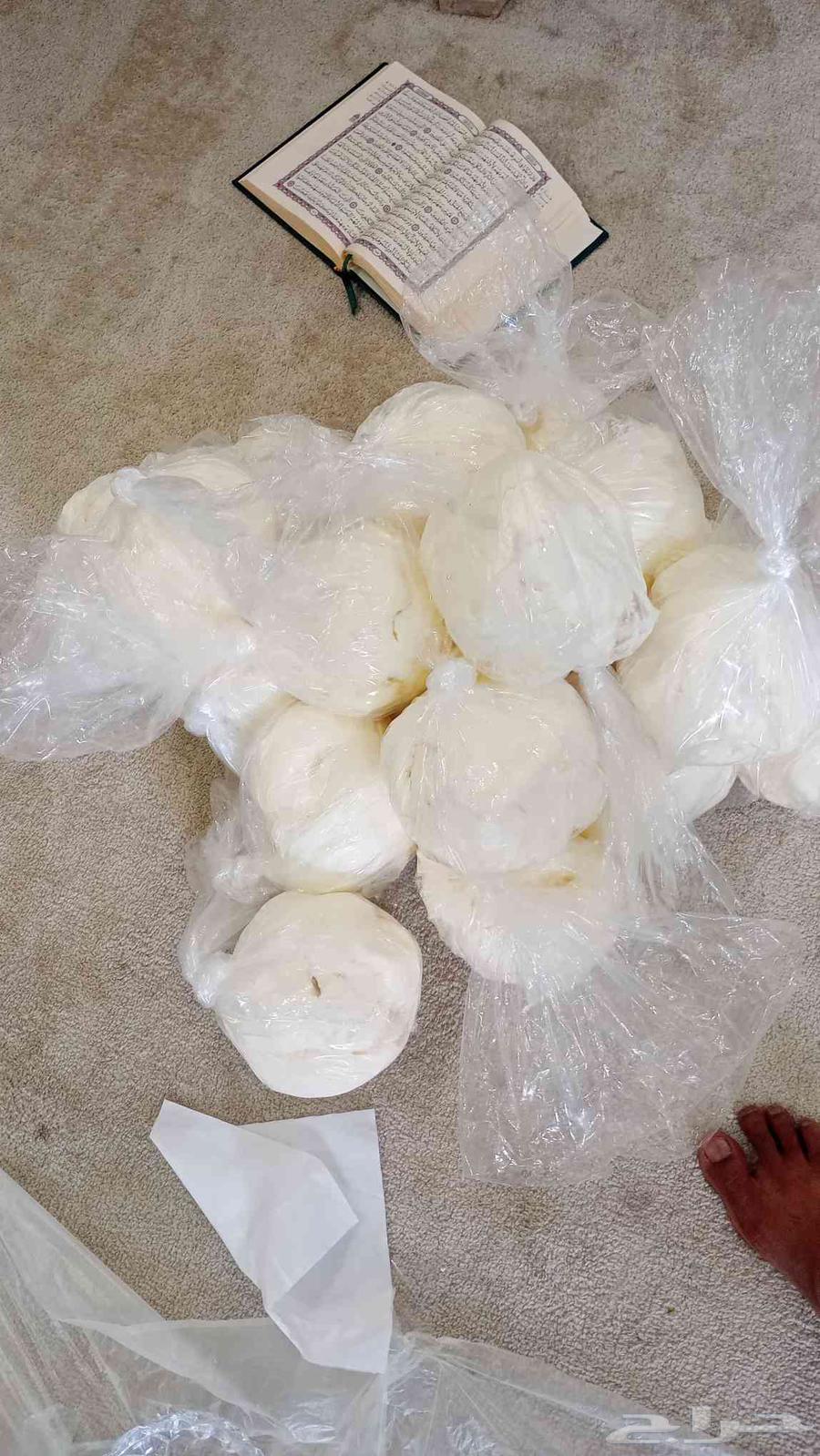 يوجد لدينا زبده غنم وبقرمشروطه تاخذ 10تجرب1 ما عجب فلوس ترجع64583625752962113