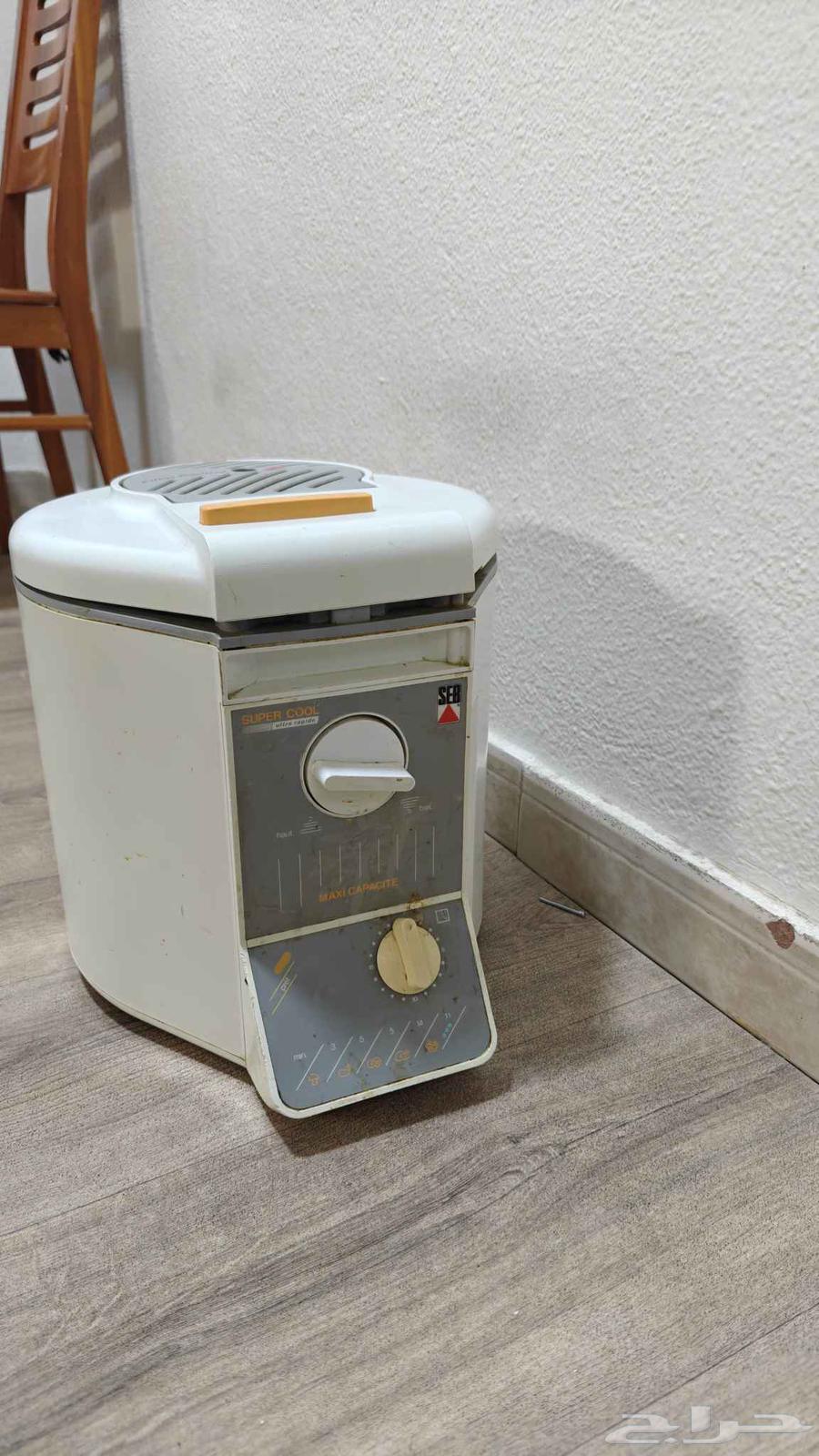 أثاث مشكل للبيع.64584064610307113