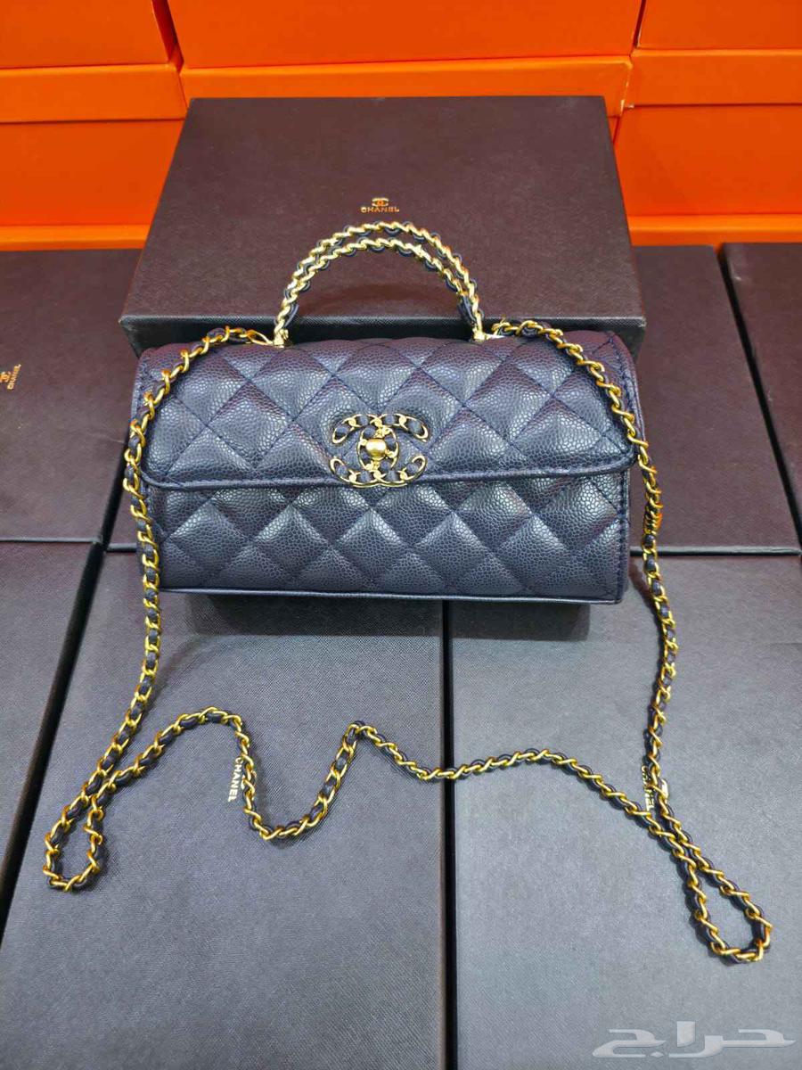 شنط ماركة شانيل درجه اولى64586376787713111