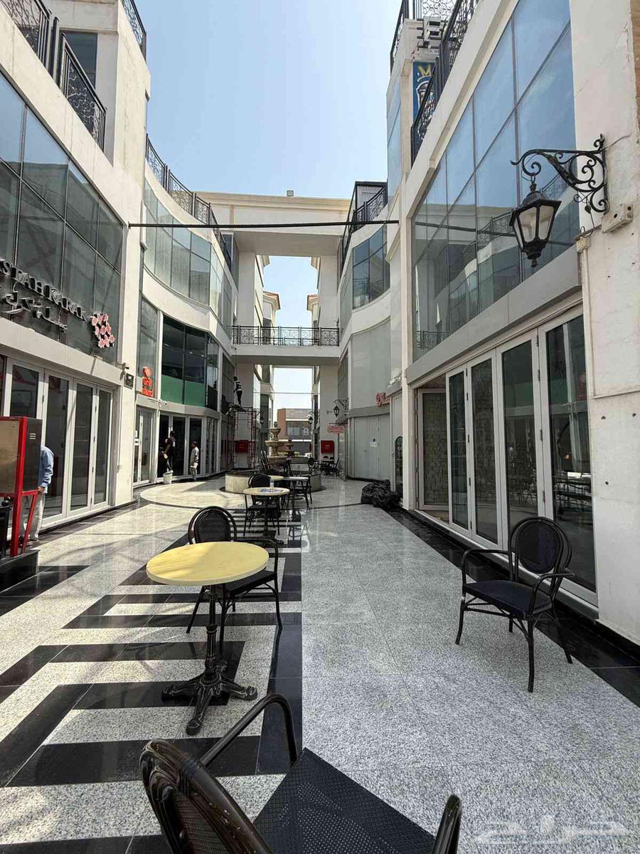 معرض للإيجار