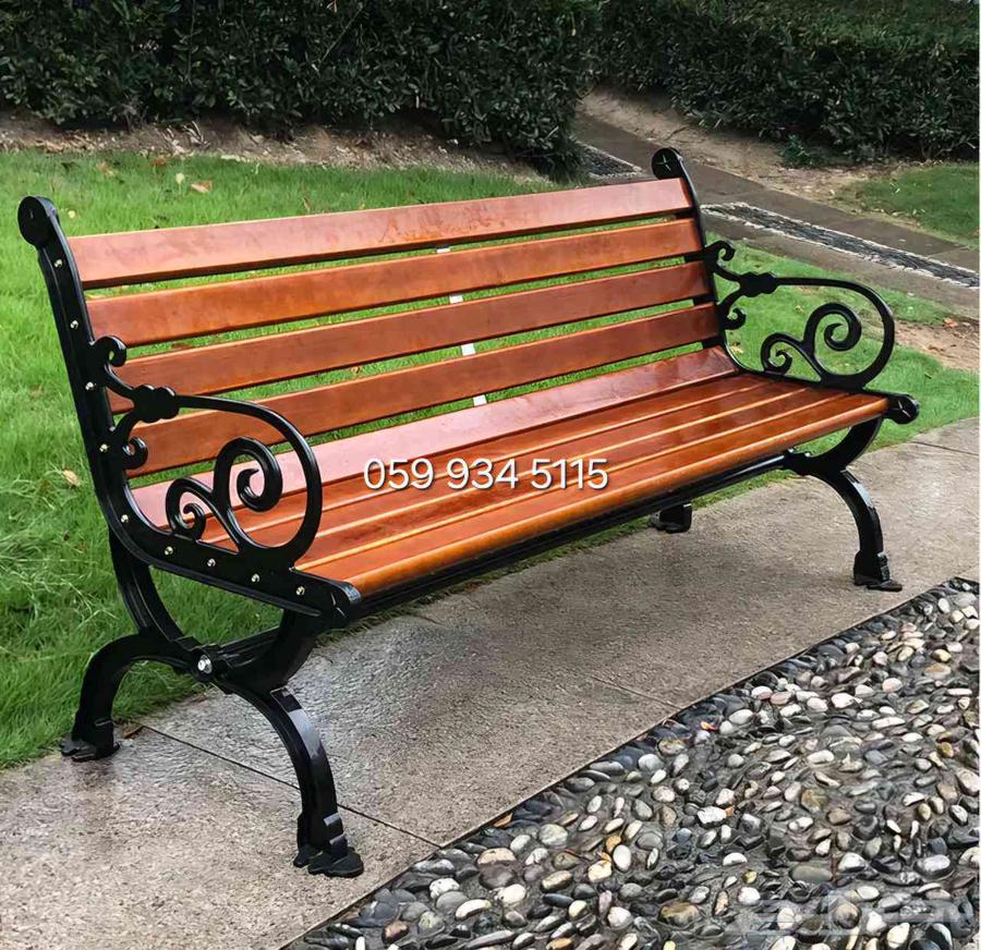 كرسي خشبي حديقة محطات قطار ملاعب بادل مطار اسواق مول64581059130626114