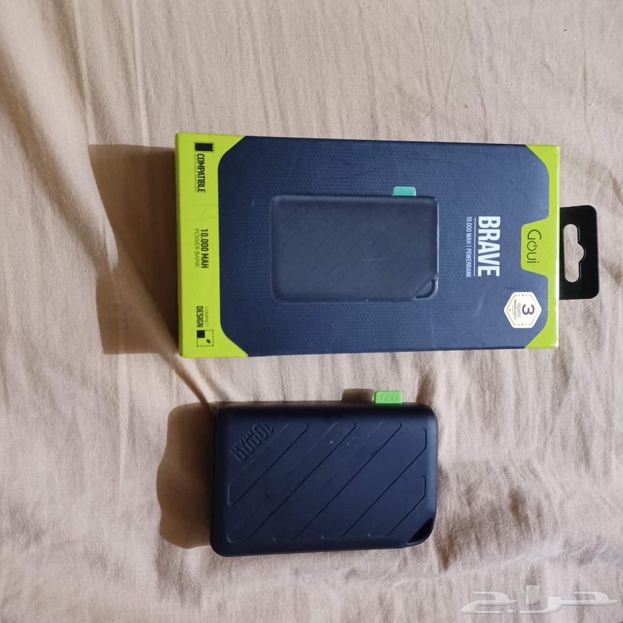 يد سوني وسماعه قيمنق وباور بانك64585658901634111