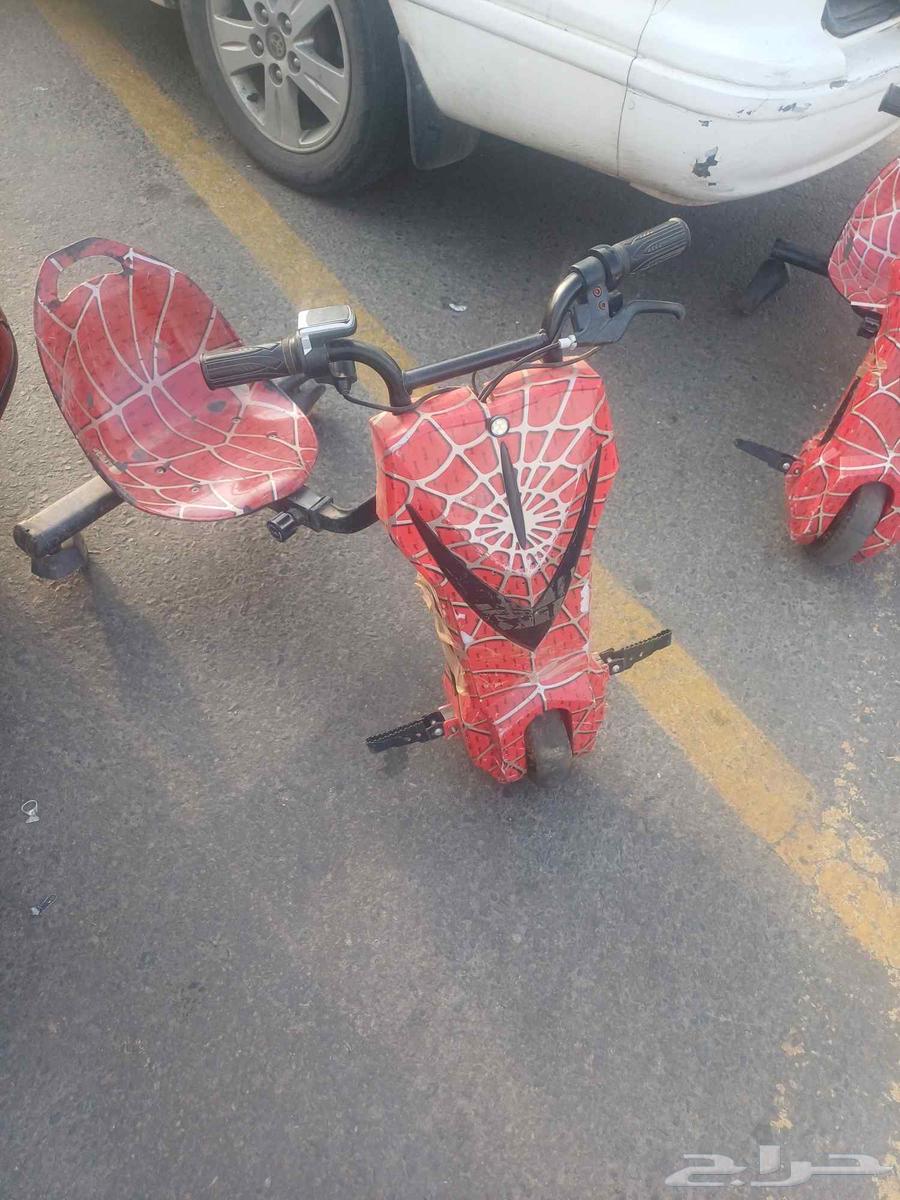 Scooters64584461359618110