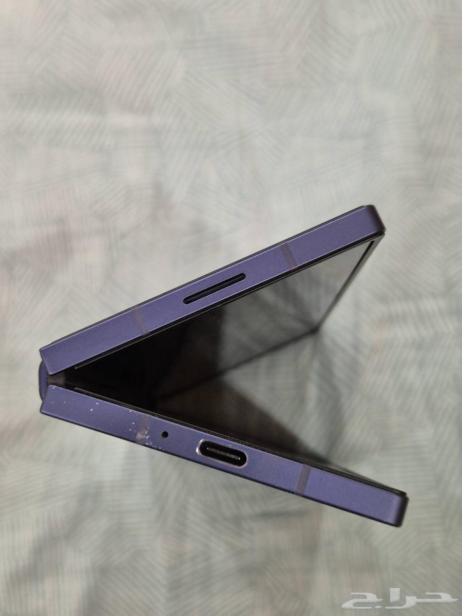 Galaxy Fold 664580608652035114