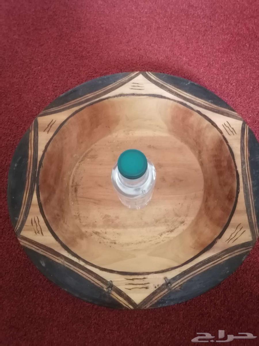 صحفه قديمه وشبه الجديد خشب64582471177857110