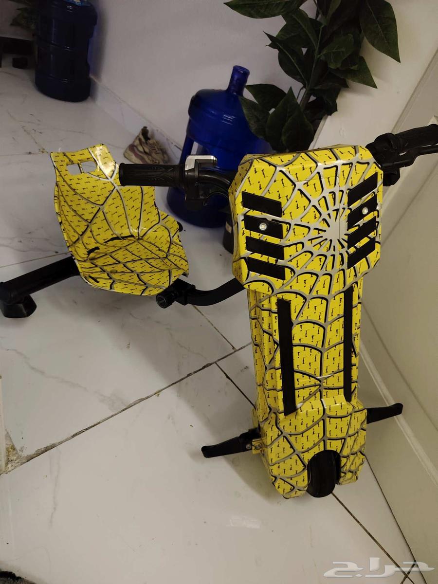 سكوتر درفت كهرباء مستخدم نظيف جدا للجادين التواصل معي64579677860482110