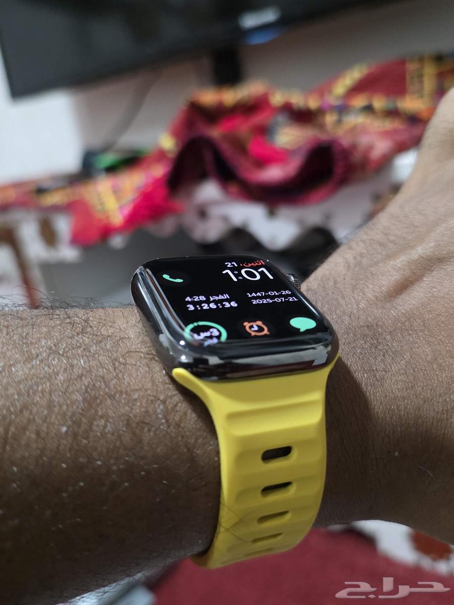 ساعة ابل تيتانيم بشريحة اصدار 764587664960514110