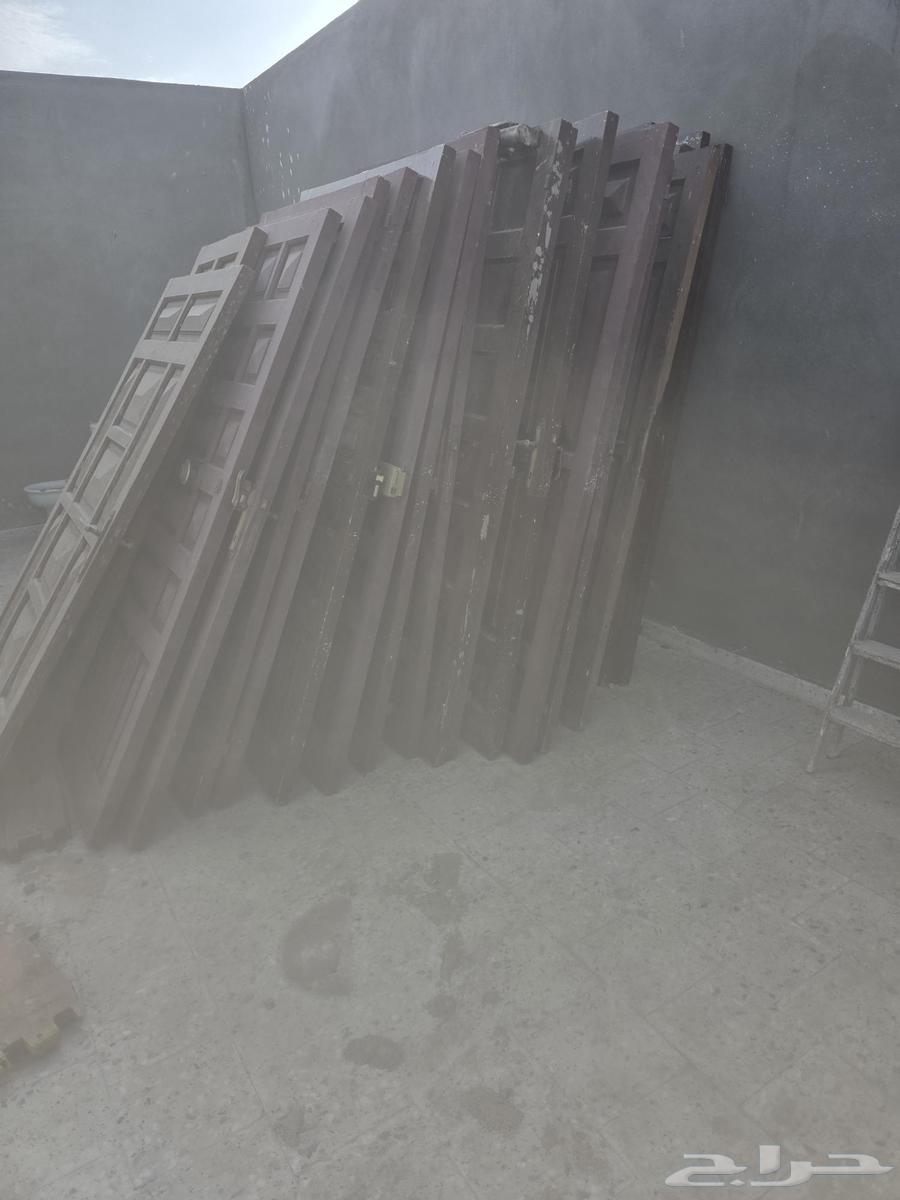 أبواب خشب مستعمله وأحواض مغسله وكراسي أفرنجي64581279030019112