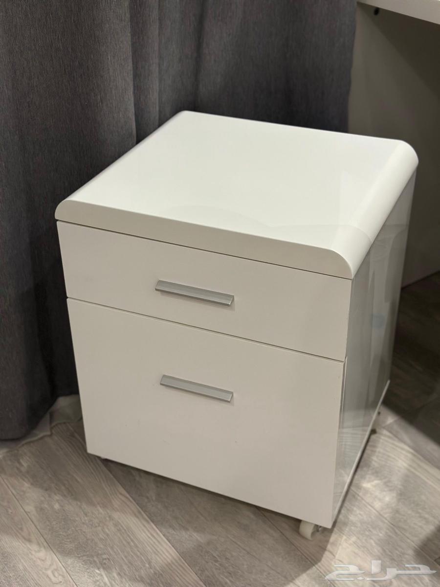 طاولة مكتب من هوم سنتر64586762463617112