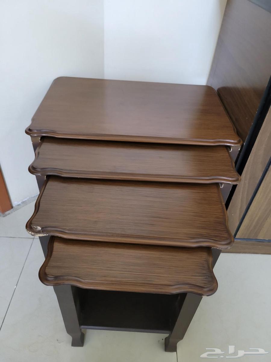 TV stand and 4 tables with scale64586214108035111