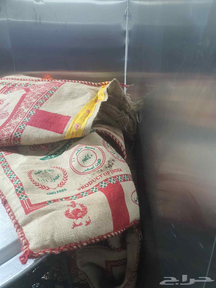 We have small and large cardboard sacks, oil tanks64581237870851111