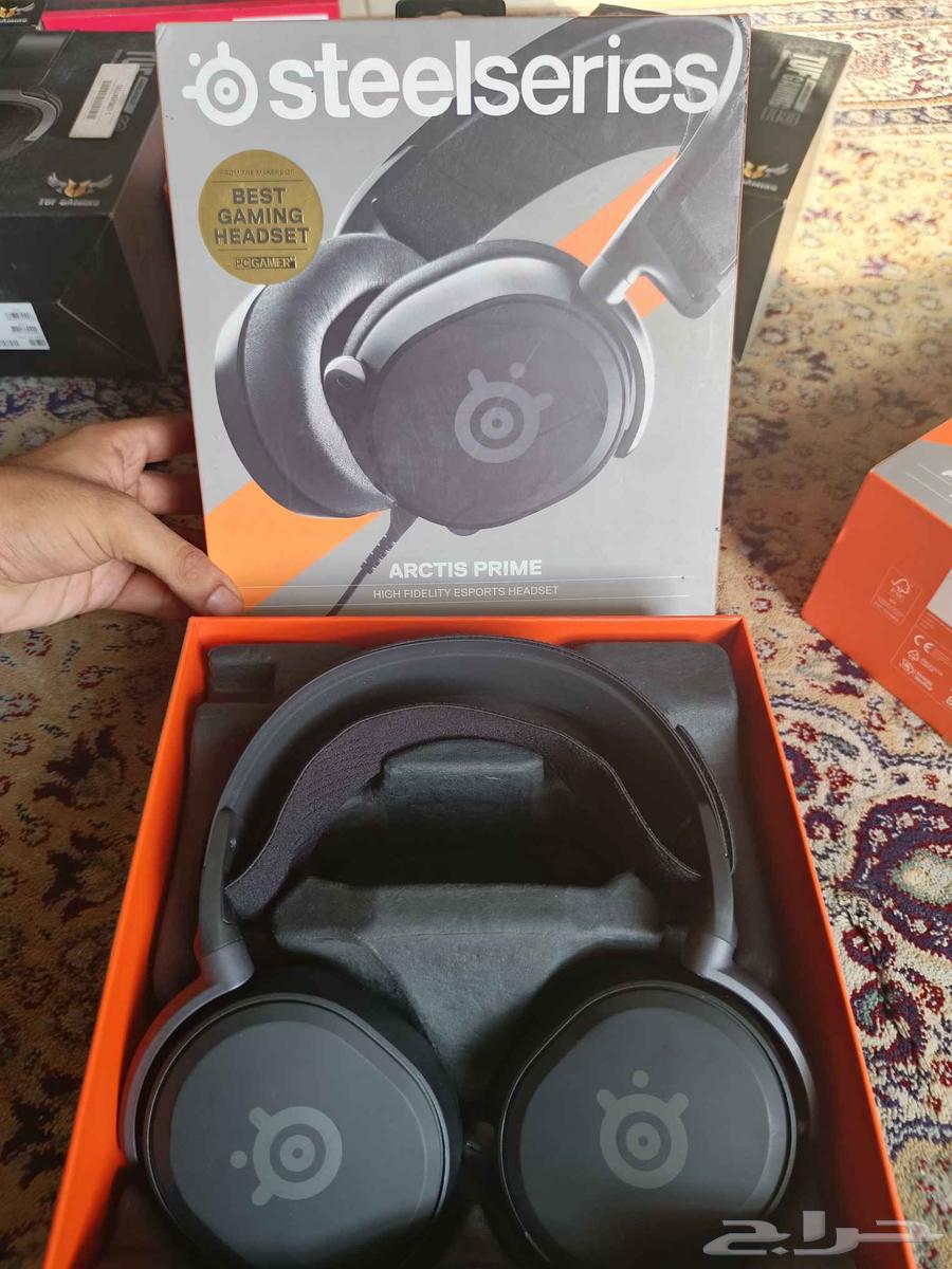 Gaming headphones and PS4 dualshcoks4 at low prices64585167240962114