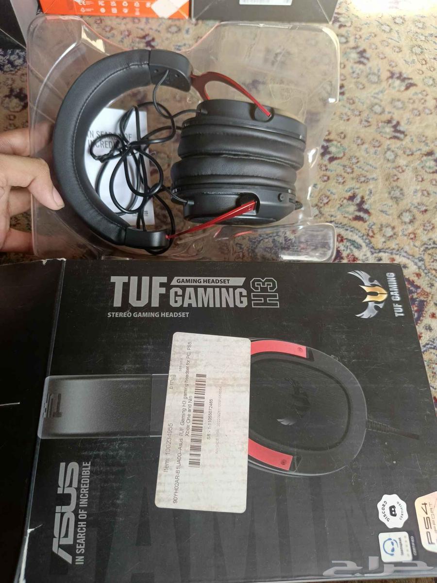 Gaming headphones and PS4 dualshcoks4 at low prices64585167240962113