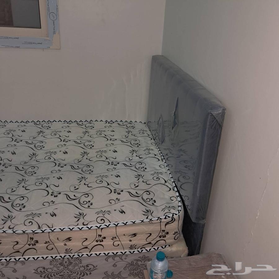 Double bed, mattress, and wardrobe64585395012610111