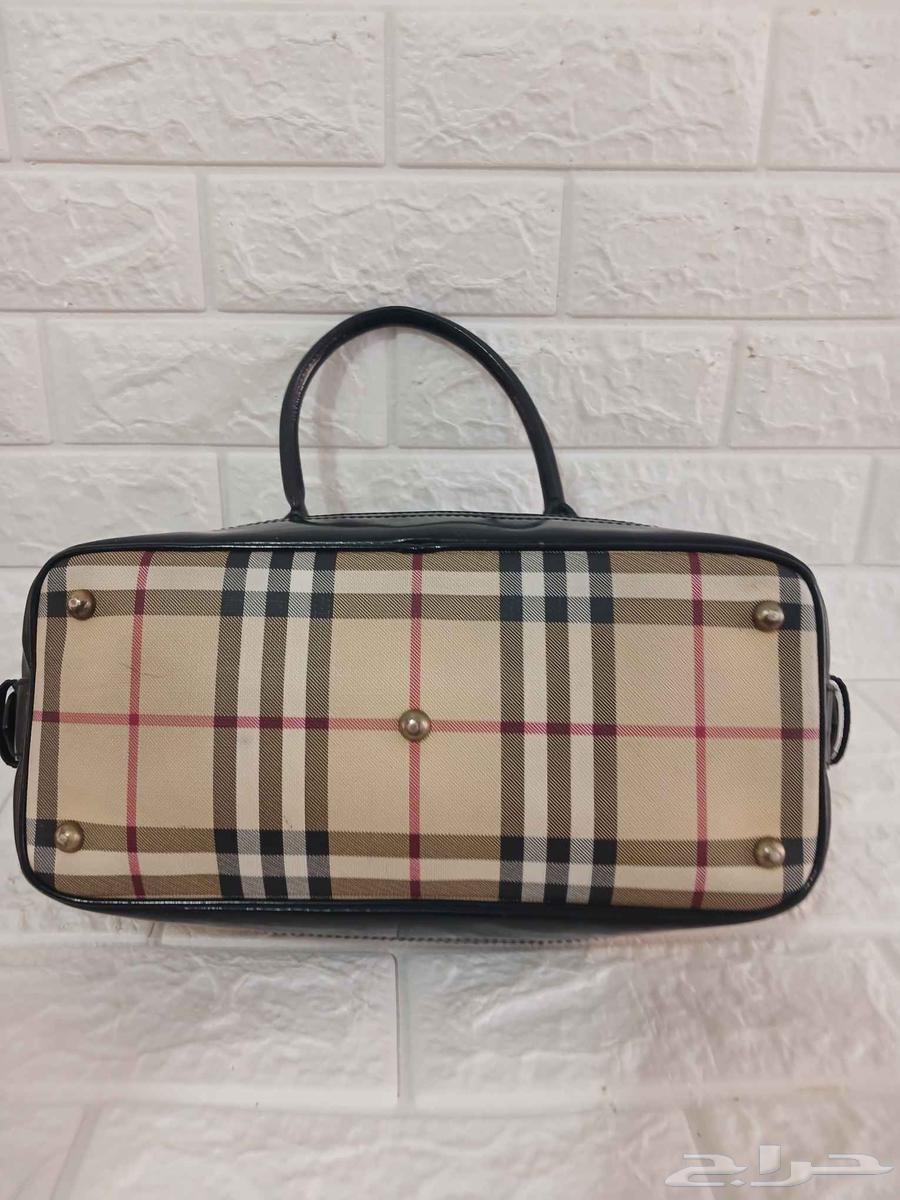 شنطه بربرى اصلى حجم وسط64587689658627113