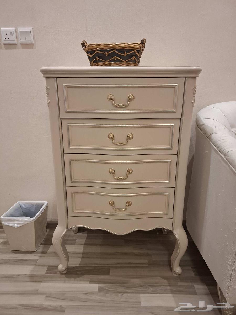 غرفة نوم من المطلق للأثاث64585671099393114