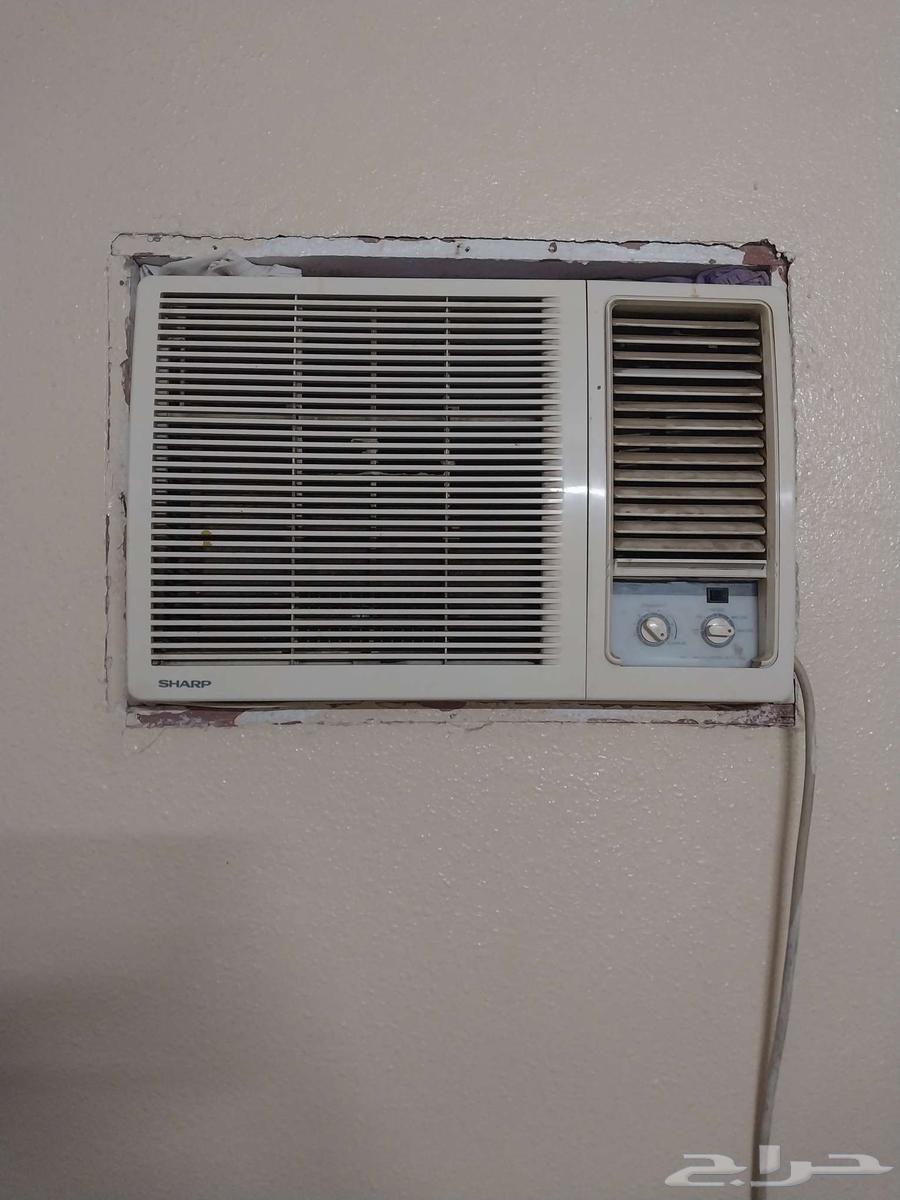 يوجد لدي عدد 3 مكيفات للبيع نظيفه على الشرط لمن يرغب الشراء64585210580226111